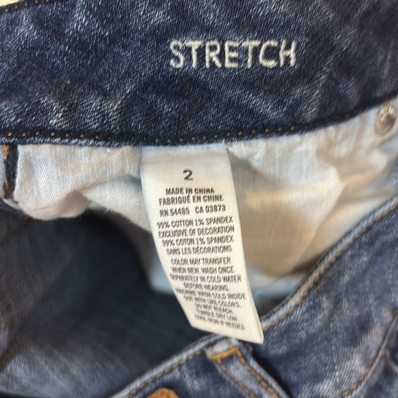 American Eagle Outfitters Denim Shorts Floral Embroidered Size 2 - Picture 4 of 8